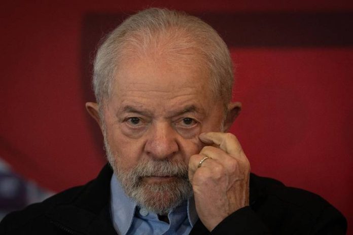 Lula volta a defender censura da mídia