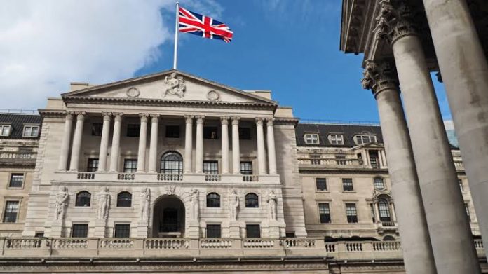 Banco Central britânico diz a credores que se preparem para tempestade econômica