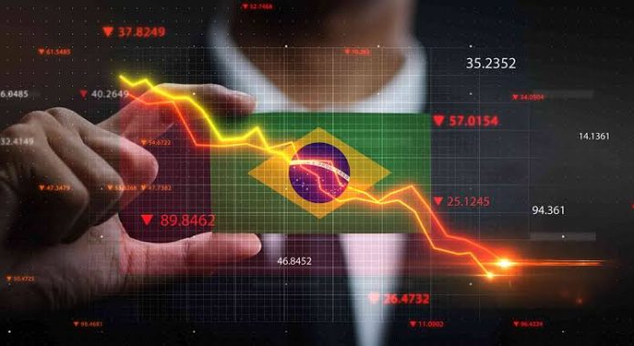 Aumenta a desaceleração econômica no Brasil