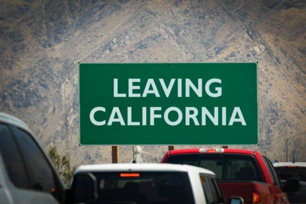Americanos estão fugindo da Califórnia e Nova York em busca de lugares com menos impostos e menor criminalidade