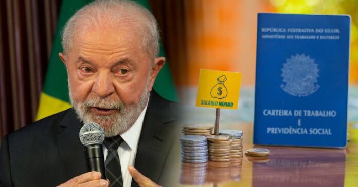 Lula reajusta salário mínimo